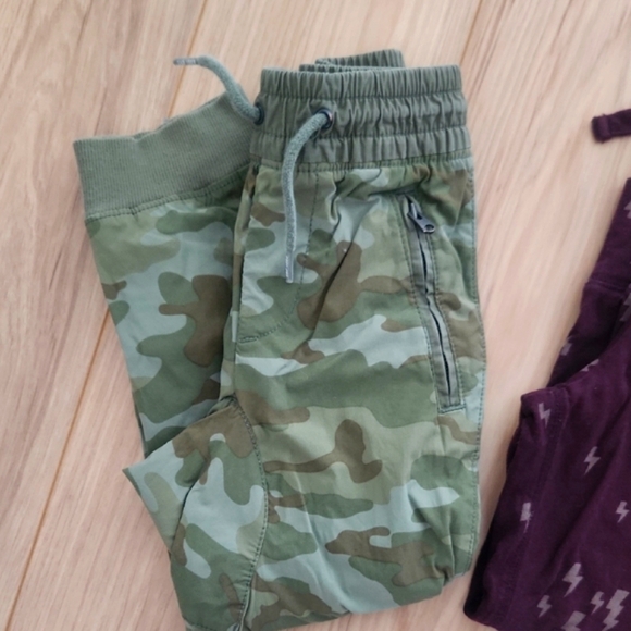 GAP Pants - Picture 3 of 5